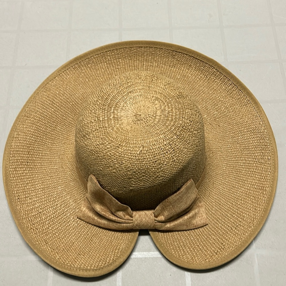 Worn once summer beach hat by O’rageous